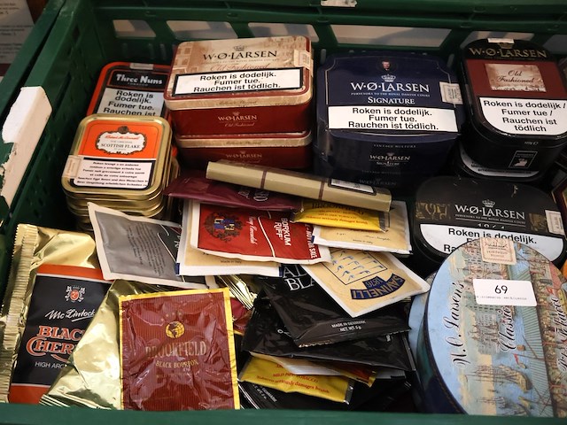 Partij vintage pijptabakverpakking - afbeelding 2 van  7