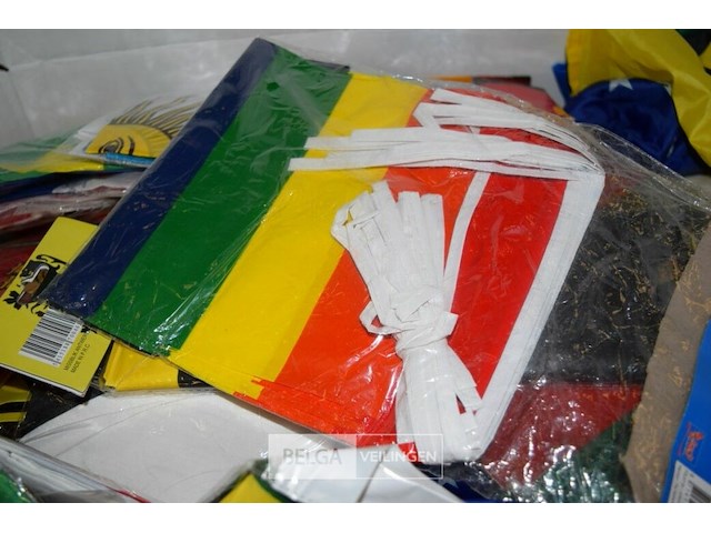 Partij vlaggen div. landen - afbeelding 2 van  4