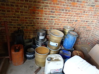 Partij vloeistofproducten - afbeelding 2 van  2