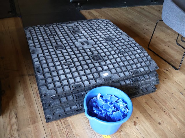 Partij vloermatten - afbeelding 1 van  4