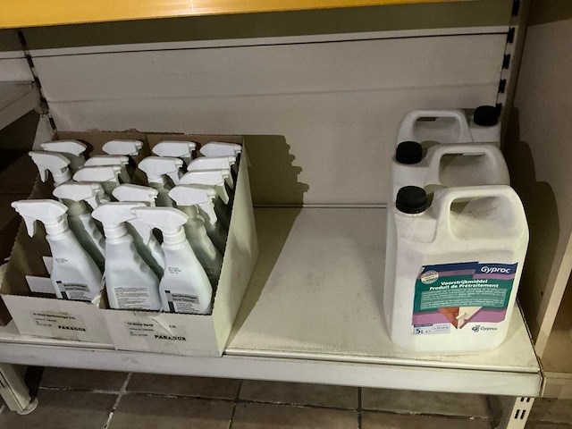 Partij vloeronderhoud - afbeelding 6 van  8