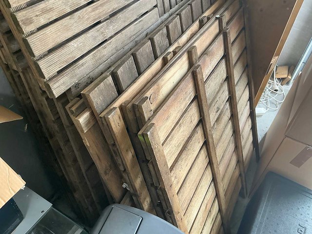 Partij vloerplanken - afbeelding 2 van  3