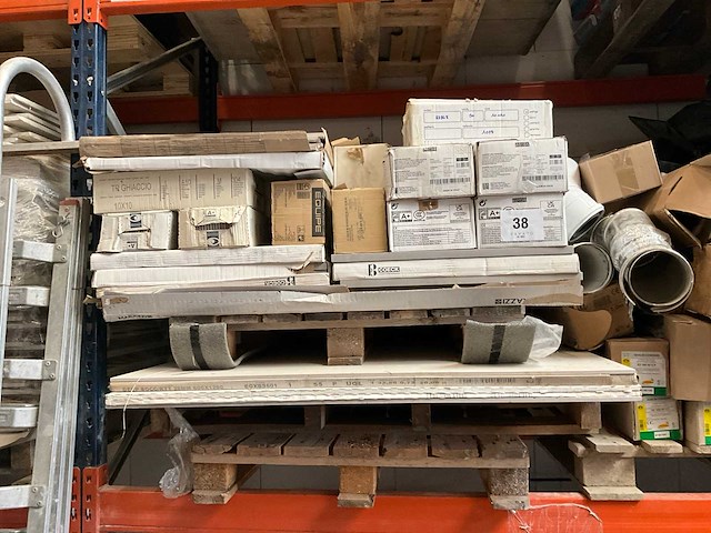 Partij vloertegels - afbeelding 1 van  10