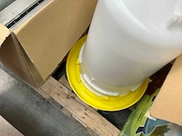 Partij voeder- en drinkbakken - afbeelding 4 van  5