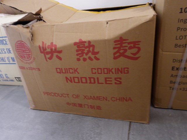 Partij voedingswaren - afbeelding 13 van  14