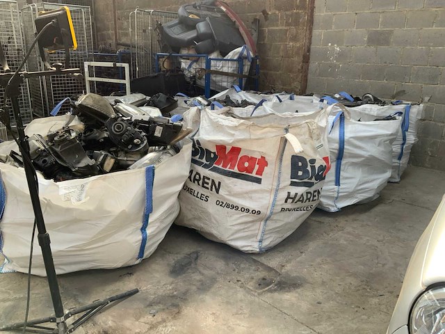 Partij voertuig koplampen (350x) - afbeelding 1 van  8