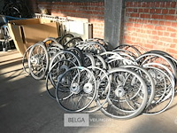 Partij voor -en achterwielmotoren - afbeelding 1 van  6