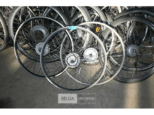 Partij voor -en achterwielmotoren - afbeelding 2 van  6