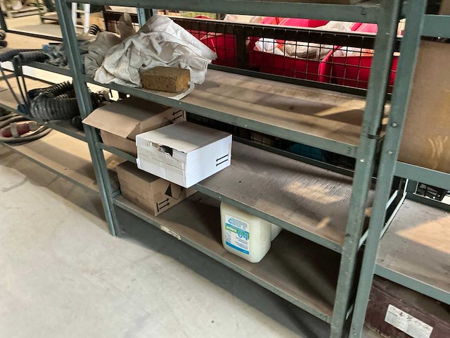 Partij vrachtwagen onderdelen en kabels - afbeelding 2 van  30