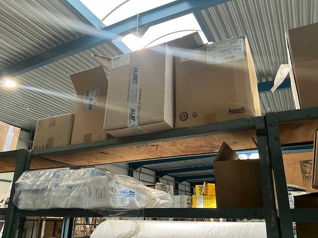 Partij vrachtwagen onderdelen en kabels - afbeelding 4 van  30