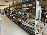 Partij vrachtwagen onderdelen en kabels - afbeelding 1 van  30