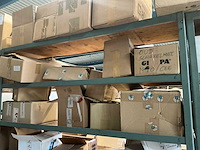 Partij vrachtwagen onderdelen en kabels - afbeelding 29 van  30