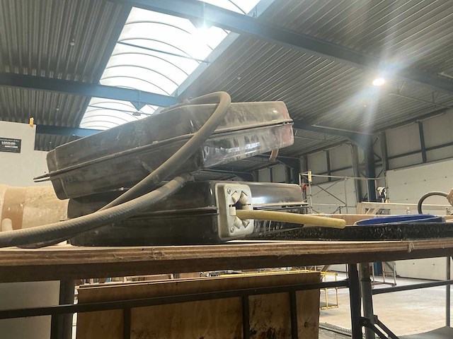 Partij vrachtwagen onderdelen - afbeelding 16 van  23