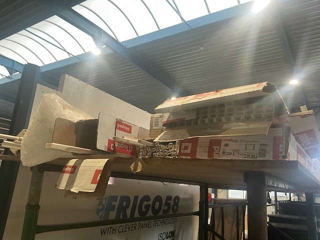 Partij vrachtwagen onderdelen - afbeelding 7 van  8