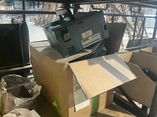 Partij vrachtwagen onderdelen - afbeelding 13 van  23