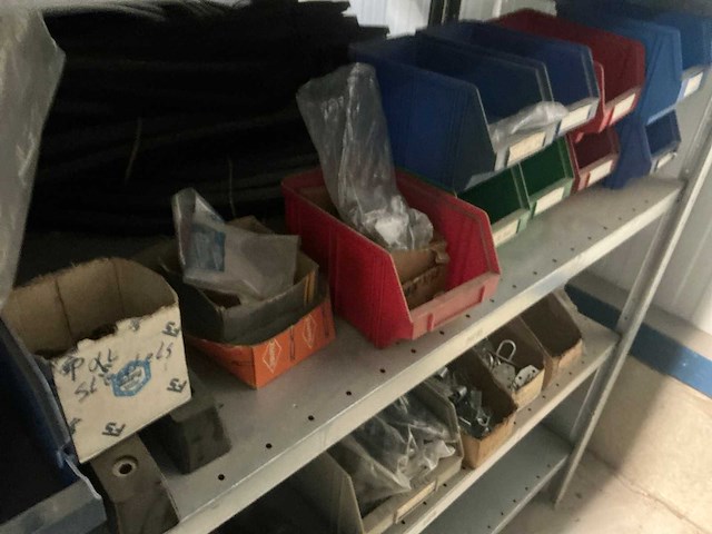 Partij vrachtwagen onderdelen - afbeelding 10 van  19