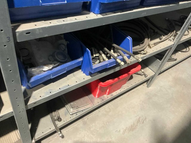 Partij vrachtwagen onderdelen - afbeelding 15 van  18