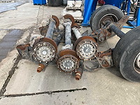 Partij vrachtwagenassen - afbeelding 2 van  7