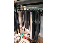 Partij vrouwenkledij ongeveer 120 stuks - afbeelding 7 van  8