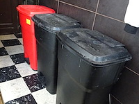 Partij vuilbakken - afbeelding 1 van  5