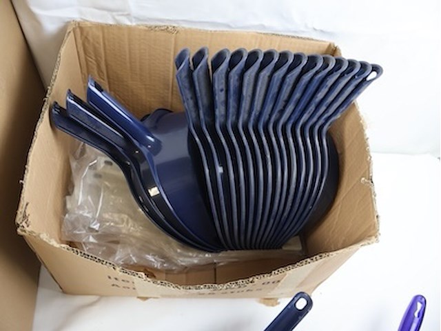 Partij vuilnisblik - afbeelding 5 van  5