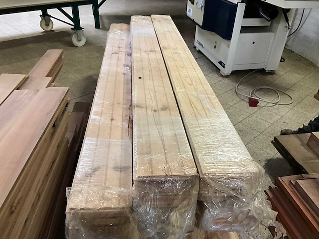 Partij vuren tand en groef (totaal 25 m2) - afbeelding 1 van  7