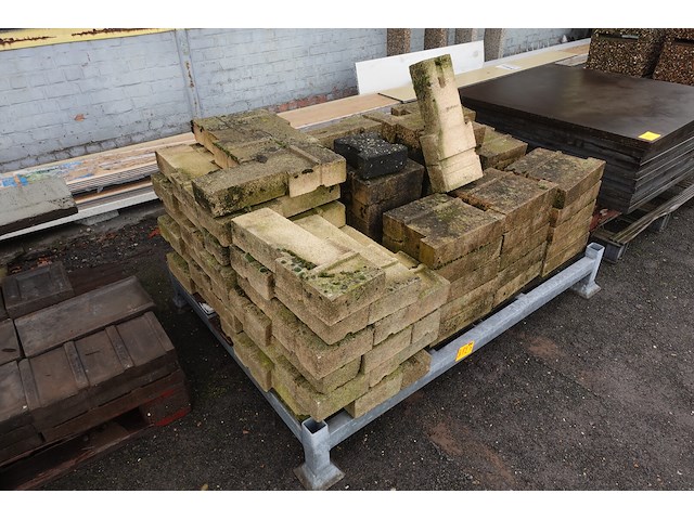 Partij vuurvaste stenen - afbeelding 2 van  3