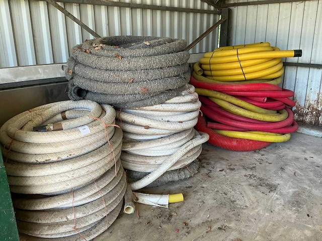 Partij wachtbuis-/drainage slangen - afbeelding 1 van  2