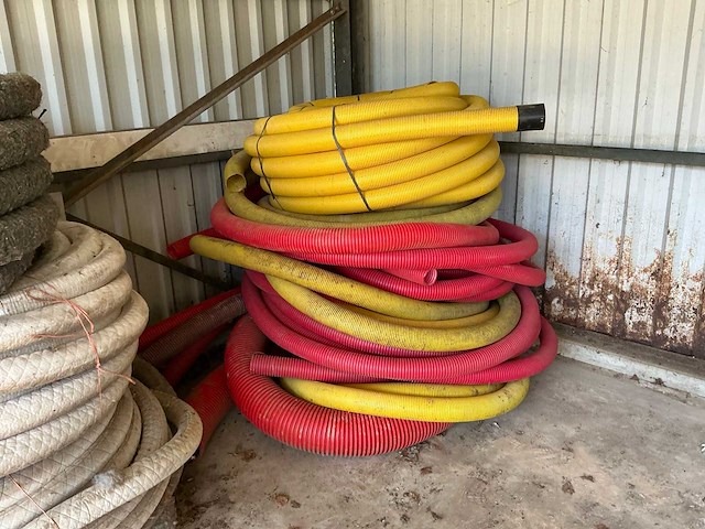 Partij wachtbuis-/drainage slangen - afbeelding 2 van  2