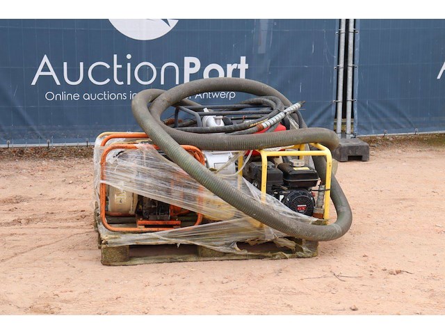 Partij waterpompen 4stuks - afbeelding 1 van  1