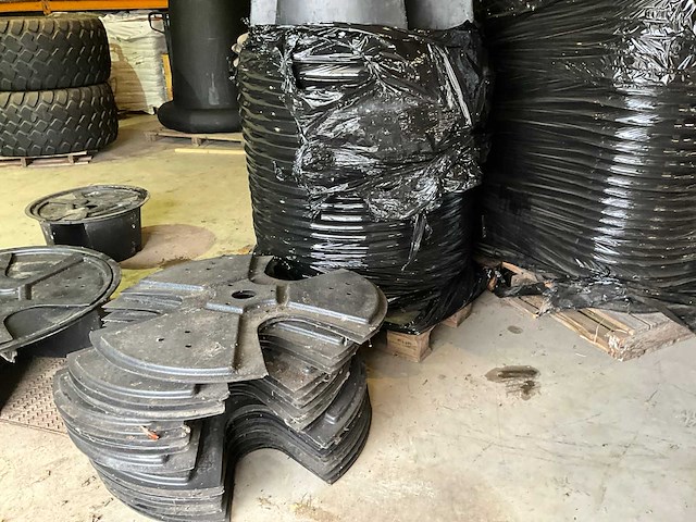 Partij waterreservoirs voor fonteinen - afbeelding 6 van  16