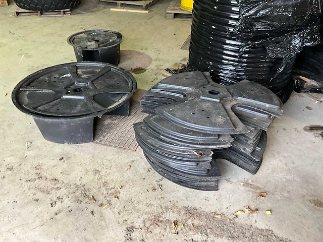 Partij waterreservoirs voor fonteinen - afbeelding 7 van  16