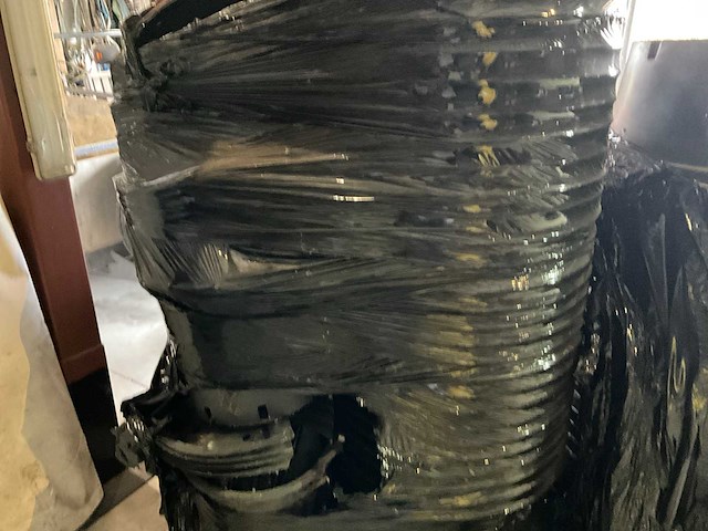 Partij waterreservoirs voor fonteinen - afbeelding 16 van  16