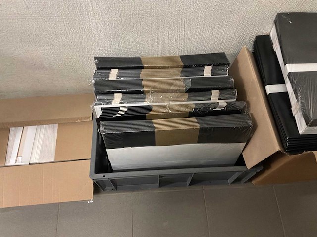 Partij wegwerp borden, bestek,… - afbeelding 12 van  21