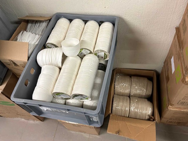 Partij wegwerp borden, bestek,… - afbeelding 3 van  21