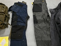 Partij werkkledij + tassen - afbeelding 3 van  8