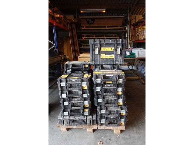 Partij werkkoffers dewalt - afbeelding 1 van  4