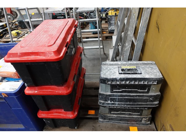 Partij werkkoffers + materiaal - afbeelding 1 van  5