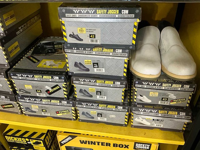 Partij werkschoenen & laarzen - afbeelding 10 van  21
