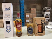 Partij whisky en likeur - afbeelding 1 van  1
