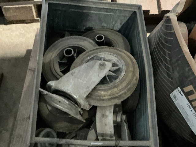 Partij wielen - afbeelding 6 van  6