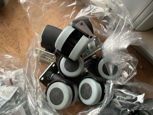 Partij wielen - afbeelding 10 van  10