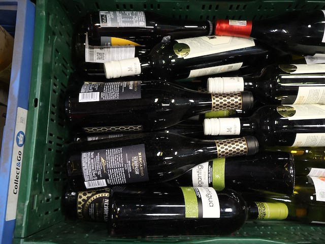 Partij wijnen en dranken - afbeelding 13 van  21
