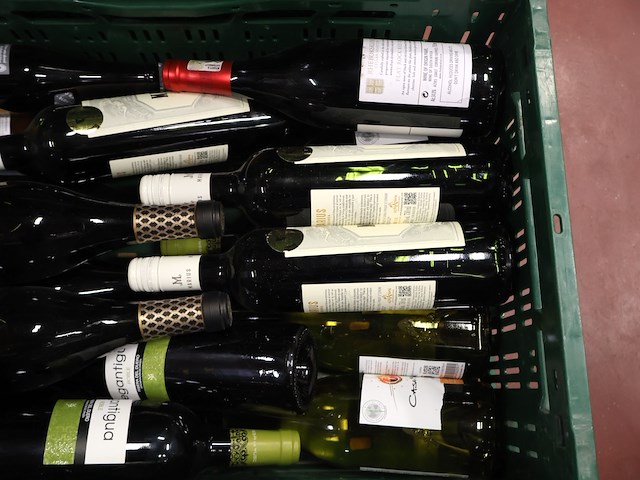 Partij wijnen en dranken - afbeelding 14 van  21