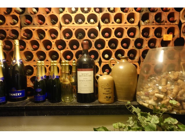 Partij wijnkelder decoratie - afbeelding 17 van  20