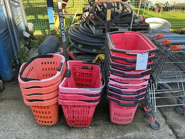 Partij winkelmandjes - afbeelding 1 van  1