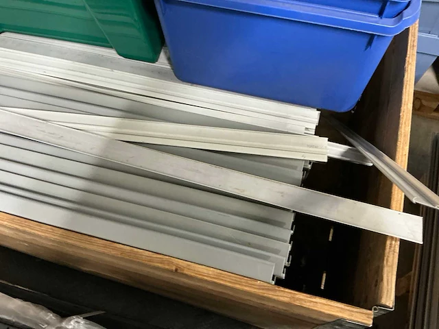 Partij winkelstelling onderdelen - afbeelding 12 van  12