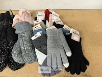 Partij winteraccessoires - afbeelding 2 van  4