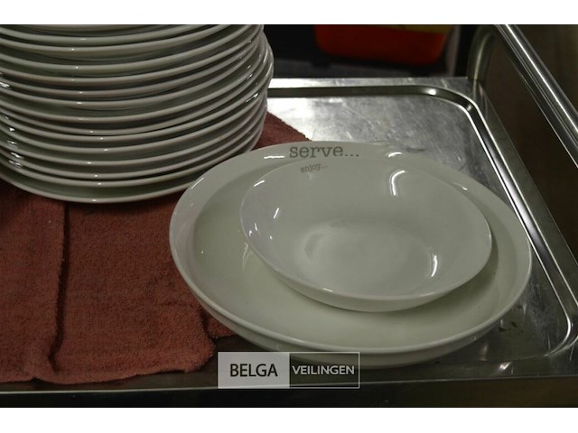 Partij witte borden sastrugi - afbeelding 2 van  3