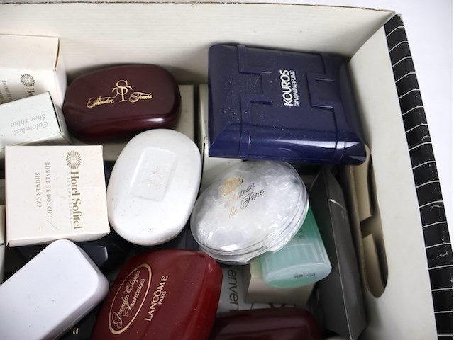 Partij zeep - afbeelding 5 van  7